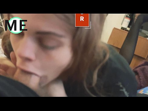 ❤️ Кекиртек, жыртык колготки жана жыртык такалуу жолугушууга жагымдуу Порно видео боюнча бизде