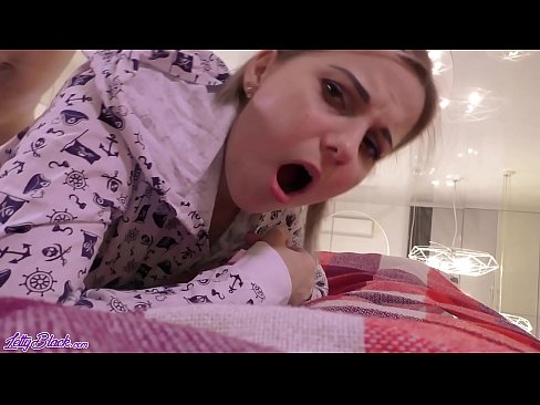 ❤️ Сексуалдуу апа карлыгач жана прегистайл секс - кончуг жакын Порно видео боюнча бизде
